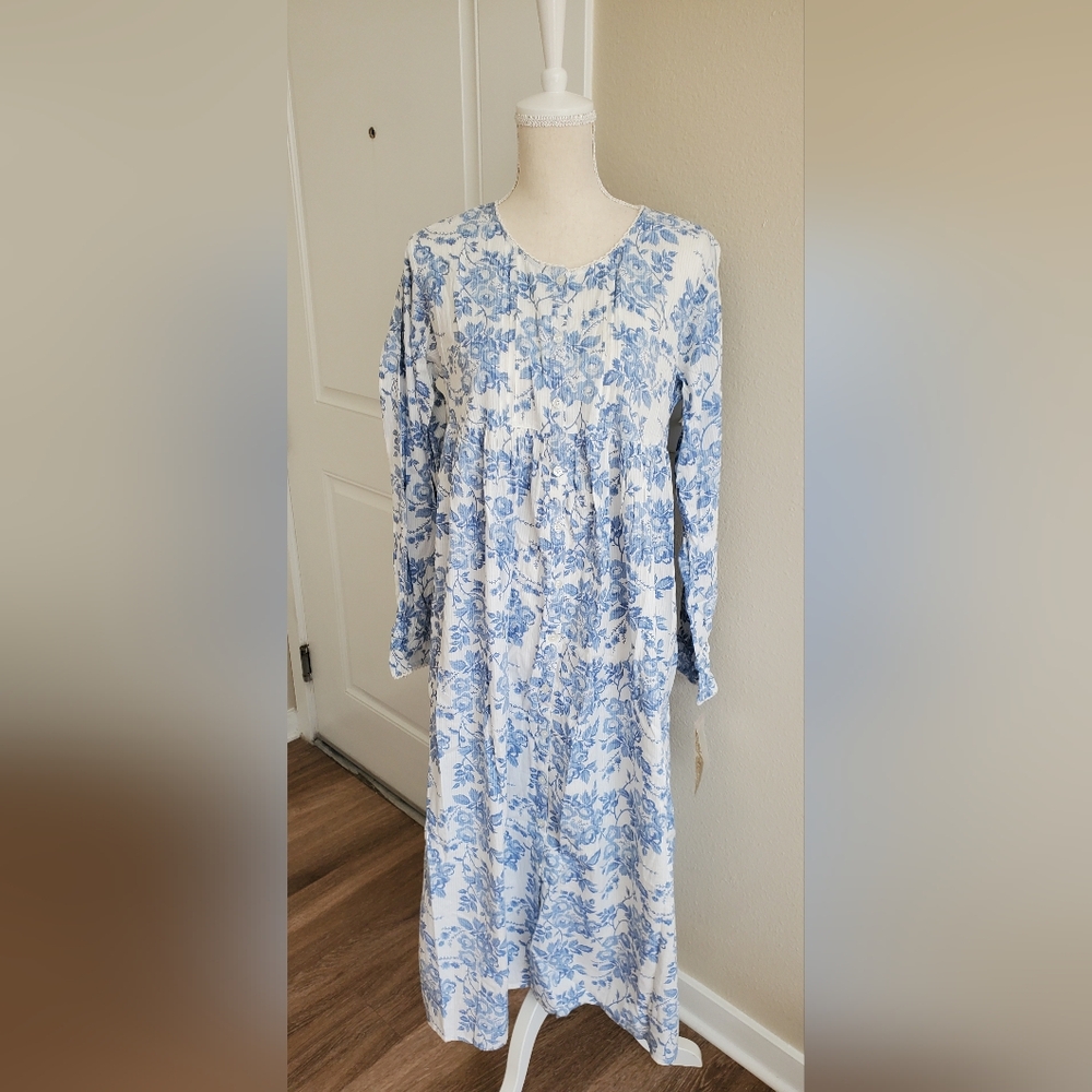 Nwt Gilligan & O'Malley Blue and White Nightgown Size Medium